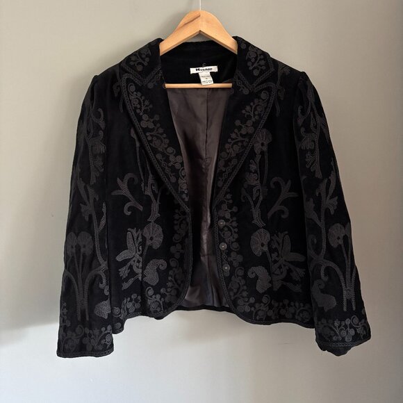 Black Victorian Style Velvet Brocade Blazer - Picture 2 of 8